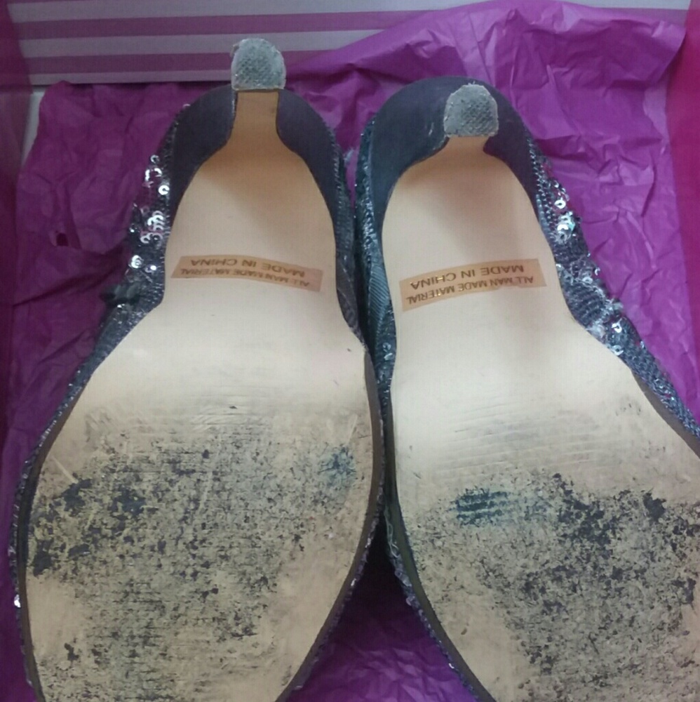 DRESS SHOES - Picture 3 of 3